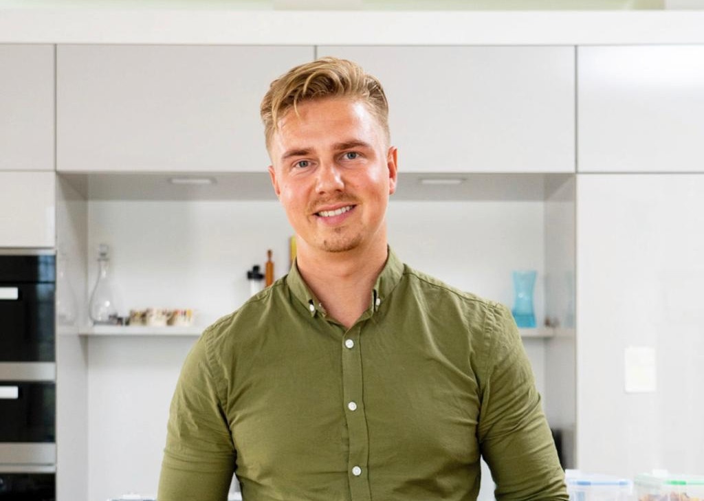 Op deze foto zie je Tijn Strikker van Adspension. Oprichter van de Amazon FBA cursus.